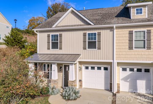 209 Stoney Point Way, Candler, NC, 28715-0318 | Card Image