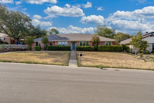 7717 Woodside Hl, Fort Worth, TX, 76179-2832 | Card Image