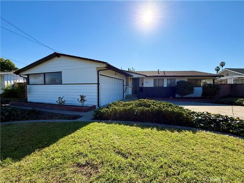 9822 Joyzelle Dr, Garden Grove, CA, 92841-1726 | Card Image