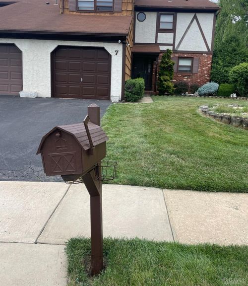 7 Sherbone Pl, Sayreville, NJ, 08872-1369 | Card Image