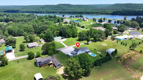 198 Yarbro Harbor Dr, Decaturville, TN, 38329-5417 | Card Image