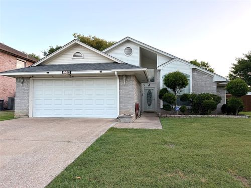 2530 Stresa Ln, Grand Prairie, TX, 75052-7215 | Card Image