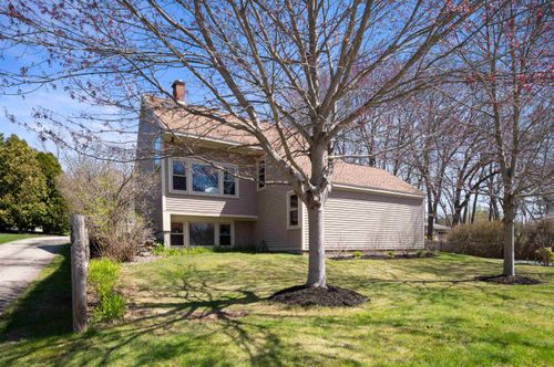 41 Esker Rd, Hampton, NH, 03842-2348 | Card Image