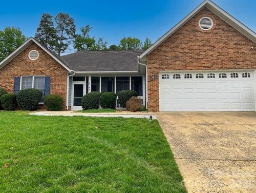 4319 Wynborough Ln, Charlotte, NC, 28269-8739 | Card Image