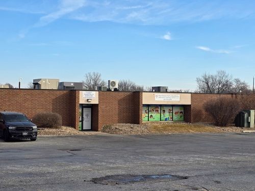 3390 Utica Ridge Rd, Bettendorf, IA, 52722-1616 | Card Image