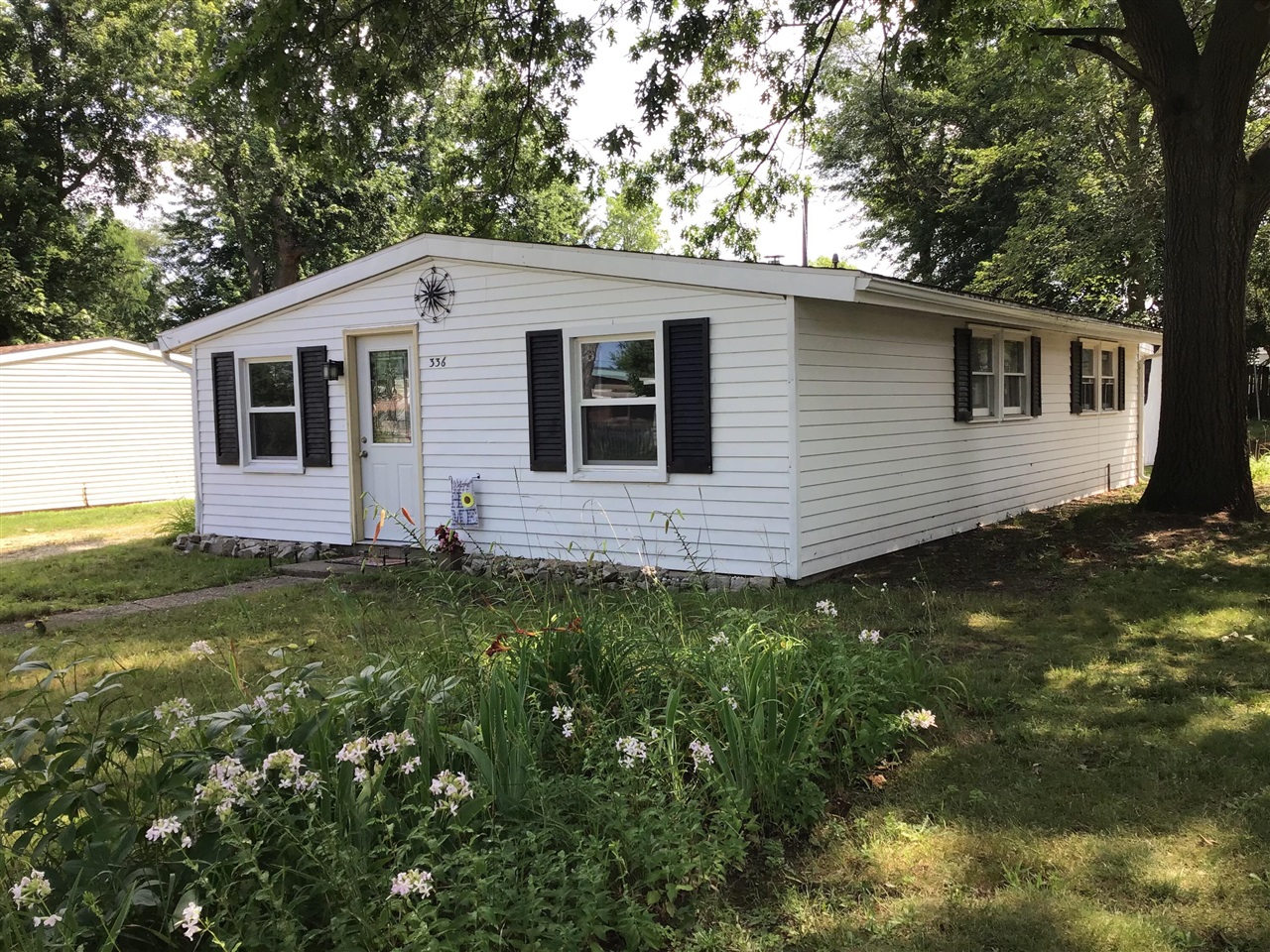 Naomi St, Plainwell, MI 49080