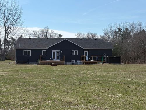 160 Canning Factory Rd, Grafton, ON, K0K2G0 | Card Image