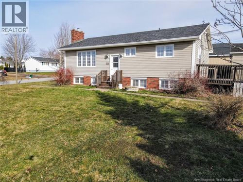 221 Bond Dr, Moncton, NB, E1E1A1 | Card Image