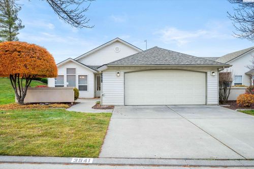 3541 S Fisher Ct, Kennewick, WA, 99337 | Card Image