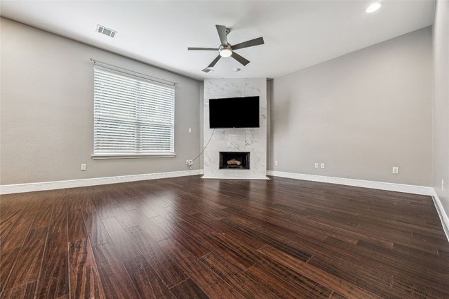 2212 Clover Ridge Dr, House other with 5 bedrooms, 3 bathrooms and 2 parking in Cedar Park TX | Image 4