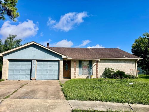 8703 Ashwyne Ln, La Porte, TX, 77571-3701 | Card Image