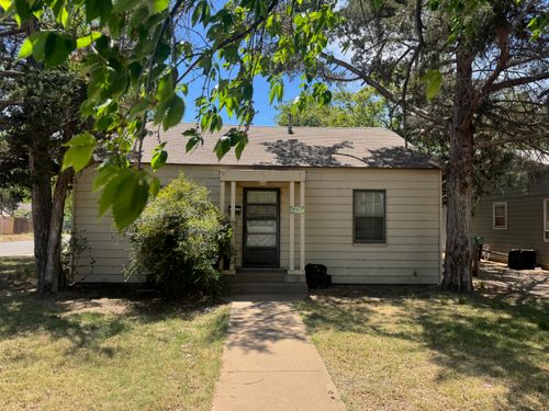 2201 25th St, Lubbock, TX, 79411-1425 | Card Image