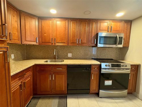 810-2940 N Course Dr, Pompano Beach, FL, 33069-3894 | Card Image