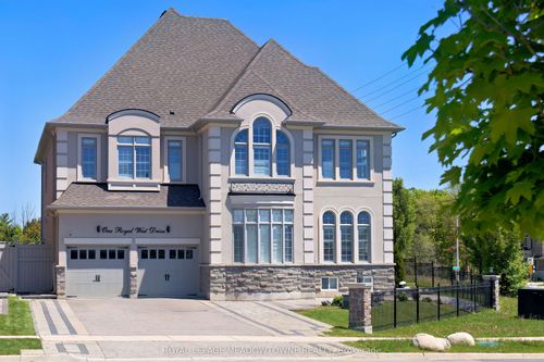 1 Royal Dr West, Brampton, ON, L6X2X3 | Card Image