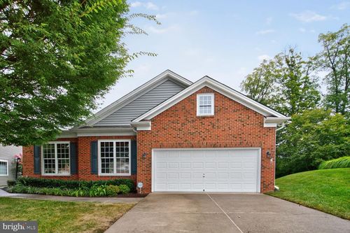1994 Penfold Ct, WOODBRIDGE, VA, 22192-2363 | Card Image
