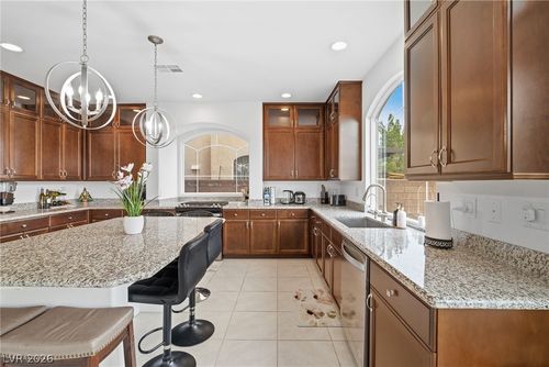 10048 Pipestone St, Las Vegas, NV, 89141-8668 | Card Image