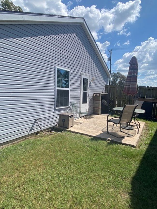 Patio | Image 16