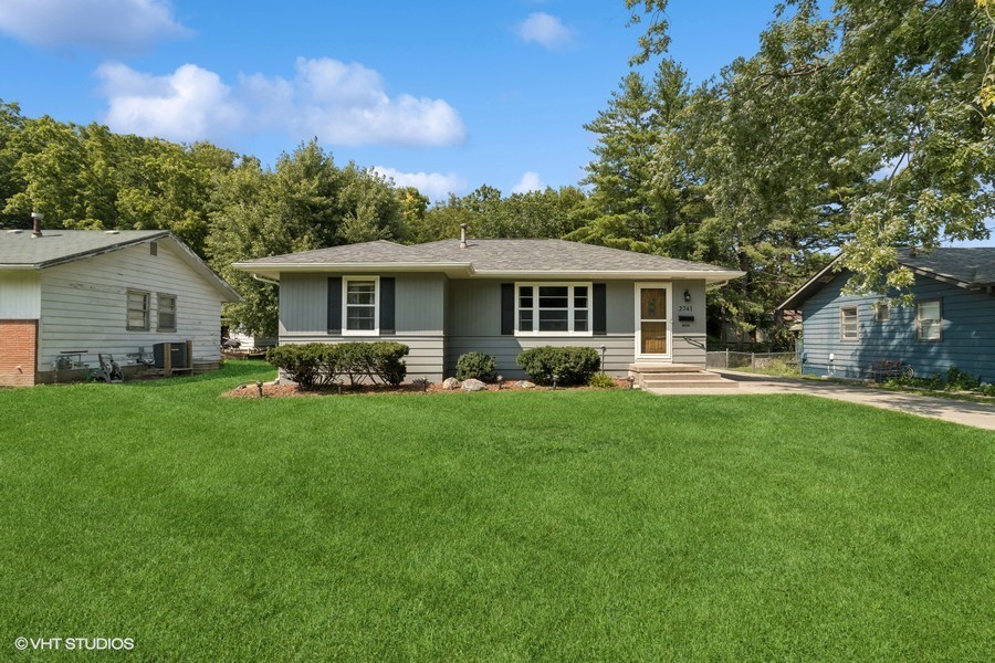 Bennett Ave, Des Moines, IA 50310