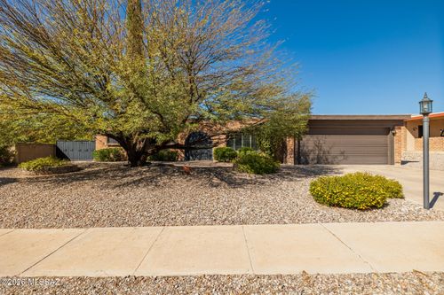 9021 E Henry Pl, Tucson, AZ, 85710-2645 | Card Image