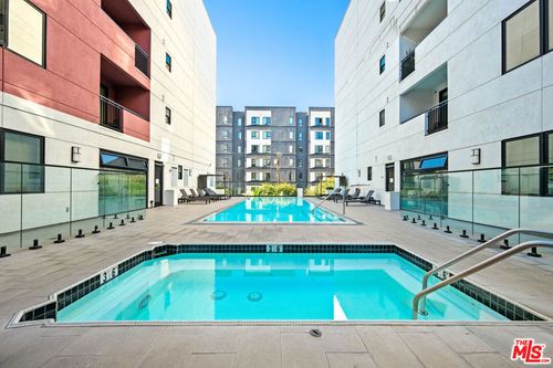 422-1234 Wilshire Blvd, LOS ANGELES, CA, 90017 | Card Image