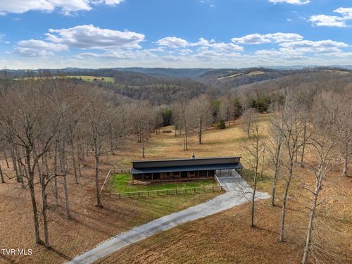 393 Holt Ridge Rd, Tazewell, TN, 37879-4708 | Card Image