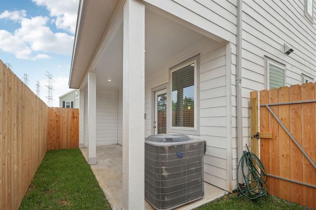 537 Morning Tide Ln, House other with 3 bedrooms, 3 bathrooms and 2 parking in Kemah TX | Image 40