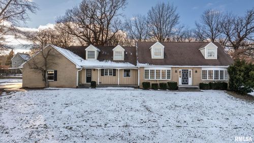 3 Brown Ct, Bettendorf, IA, 52722-6357 | Card Image