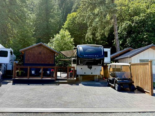 381-720 Hot Springs Rd, Harrison Hot Springs, BC, V0M1K0 | Card Image