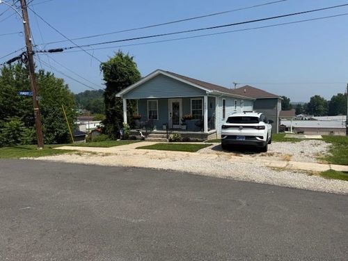 200 E 4th St, Grayson, KY, 41143-1022 | Card Image