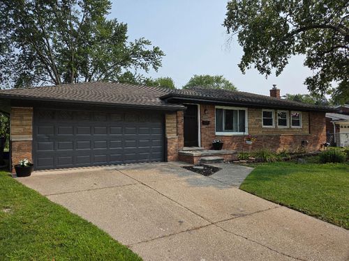 23679 Demley Dr, Clinton Township, MI, 48035-2917 | Card Image