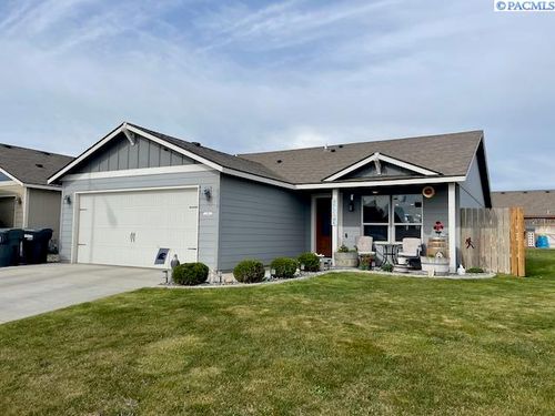 6210 Panther Lane, Pasco, WA, 99301 | Card Image