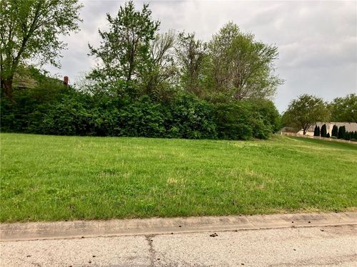 1826 N 78th Ter, Kansas City, KS, 66112-2019 | Card Image