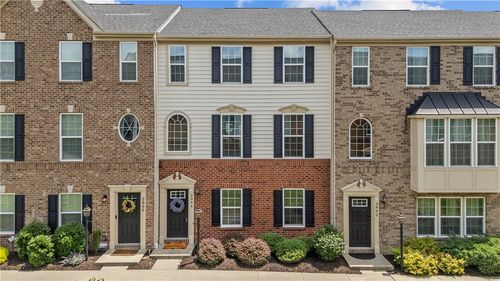 2804 Pointe View Dr, Mars, PA, 16046-8935 | Card Image