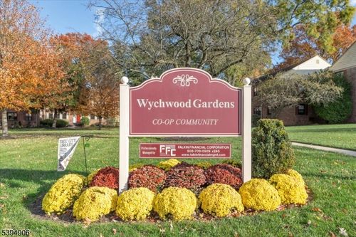 1-58 Sandra Cir, Westfield, NJ, 07090-1117 | Card Image