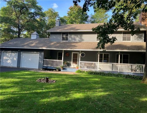 127 County Rd W, River Falls, WI, 54022-5402 | Card Image