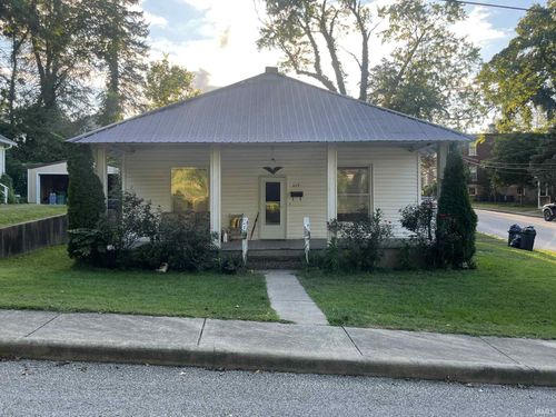 657 S Walnut St, French Lick, IN, 47432-2200 | Card Image