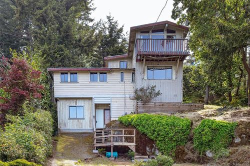 3351 Betula Pl, Victoria, BC, V9C2N7 | Card Image