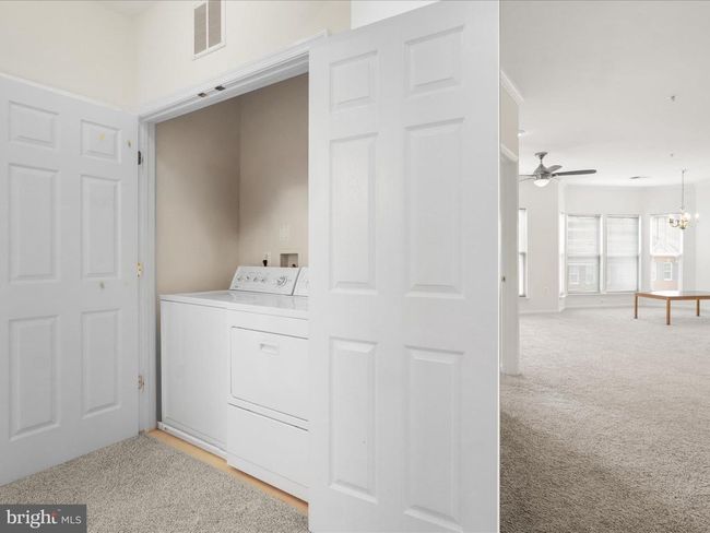 UNIT-310 - 2921 Deer Hollow Way, Condo with 3 bedrooms, 2 bathrooms and null parking in FAIRFAX VA | Image 5