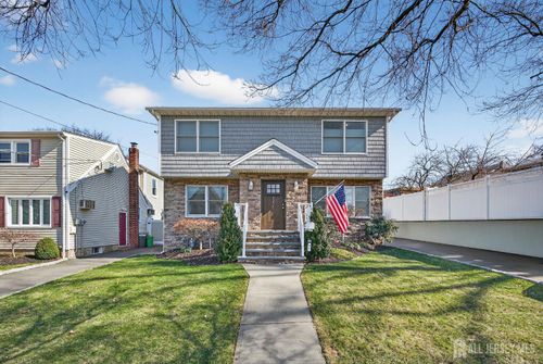 739 5th Ave, Lyndhurst, NJ, 07071-1204 | Card Image