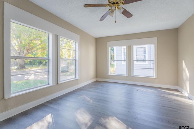 821 &amp; 827 Shaw (7 Units), Home with 0 bedrooms, 0 bathrooms and null parking in Tyler TX | Image 9
