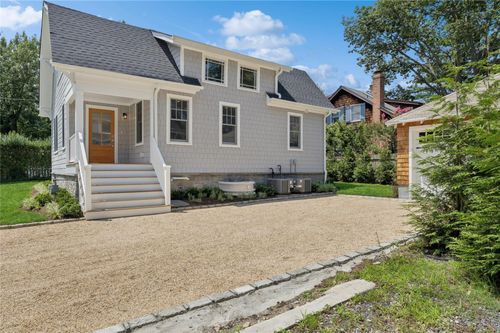 12 Brown St, Sea Cliff, NY, 11579-1617 | Card Image