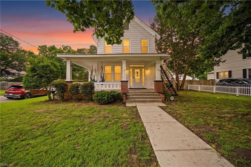 114 Maxwell Ave, Portsmouth, VA, 23702-1340 | Card Image