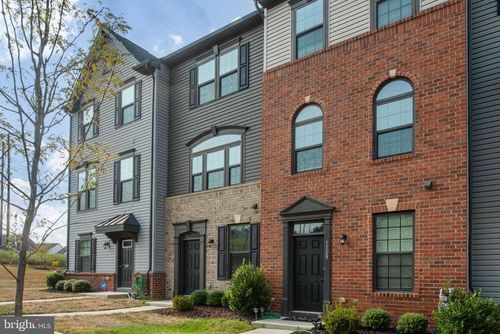 1211 Rampart Dr, FREDERICKSBURG, VA, 22401-6068 | Card Image