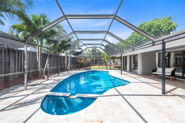 770 Nw 77 Th Ave, House other with 3 bedrooms, 2 bathrooms and null parking in Plantation FL | Image 37
