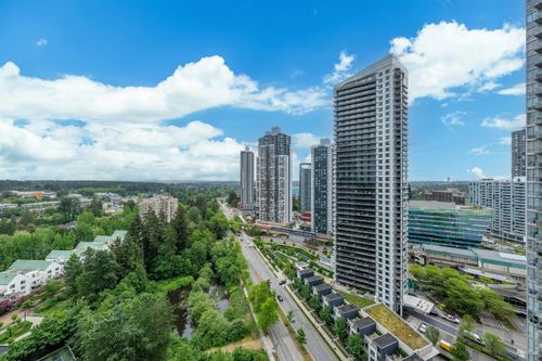 13696 100 Ave, Surrey, BC, V3T0L5 | Card Image