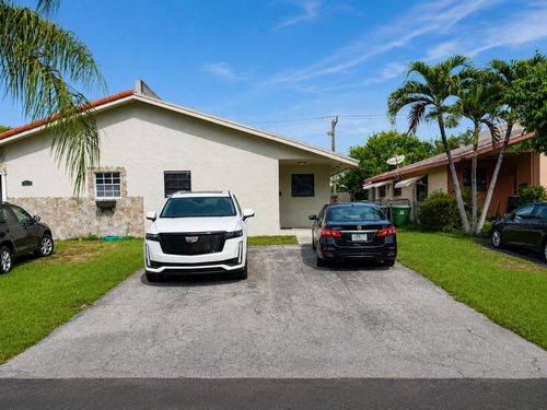 b-1115 Ne 1st Ct, Hallandale Beach, FL, 33009-4479 | Card Image