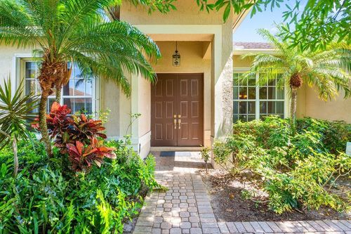 54 Lake Eden Dr, Boynton Beach, FL, 33435-8665 | Card Image