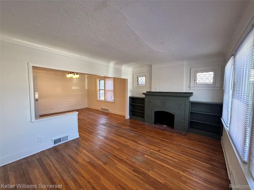 5783 Yorkshire Rd, Detroit, MI, 48224-2038 | Card Image