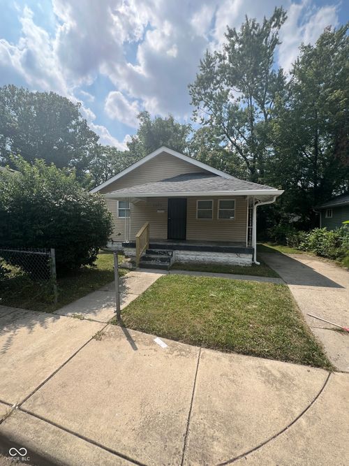2522 Adams St, Indianapolis, IN, 46218-2905 | Card Image