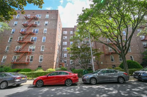 1d-39-45 51st St, Woodside, NY, 11377-3117 | Card Image